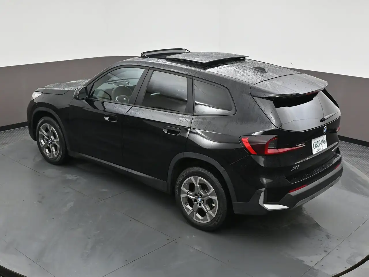BMW X1 photo BMW X1