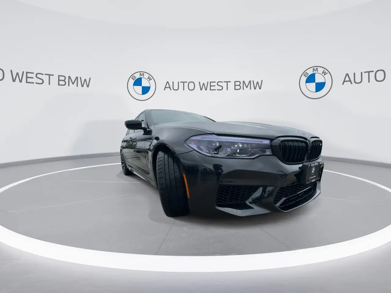 BMW M5 photo BMW M5