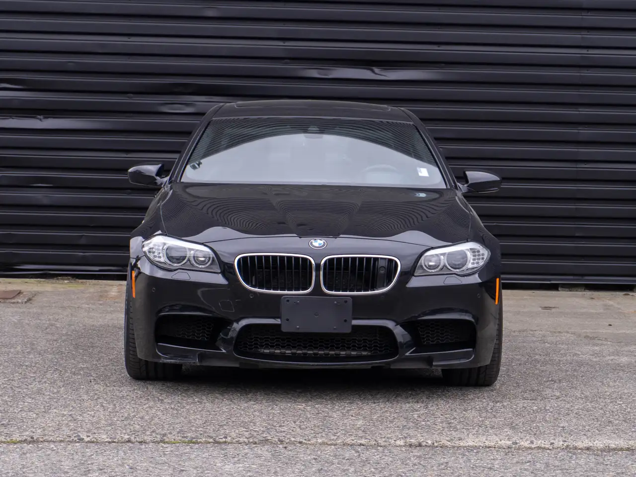 BMW M5 снимка BMW M5