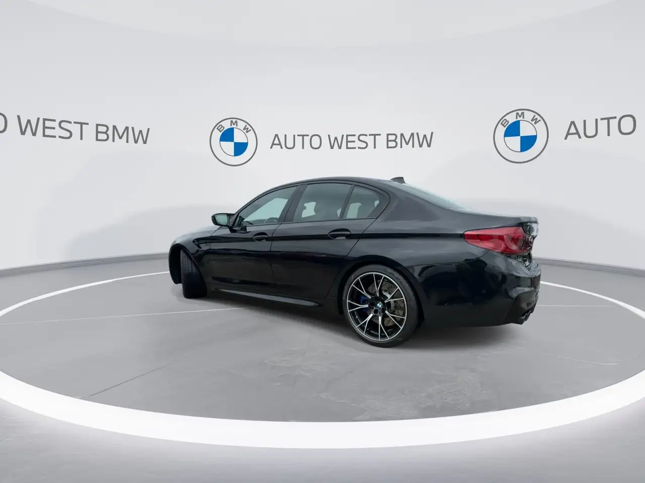 BMW M5 photo BMW M5