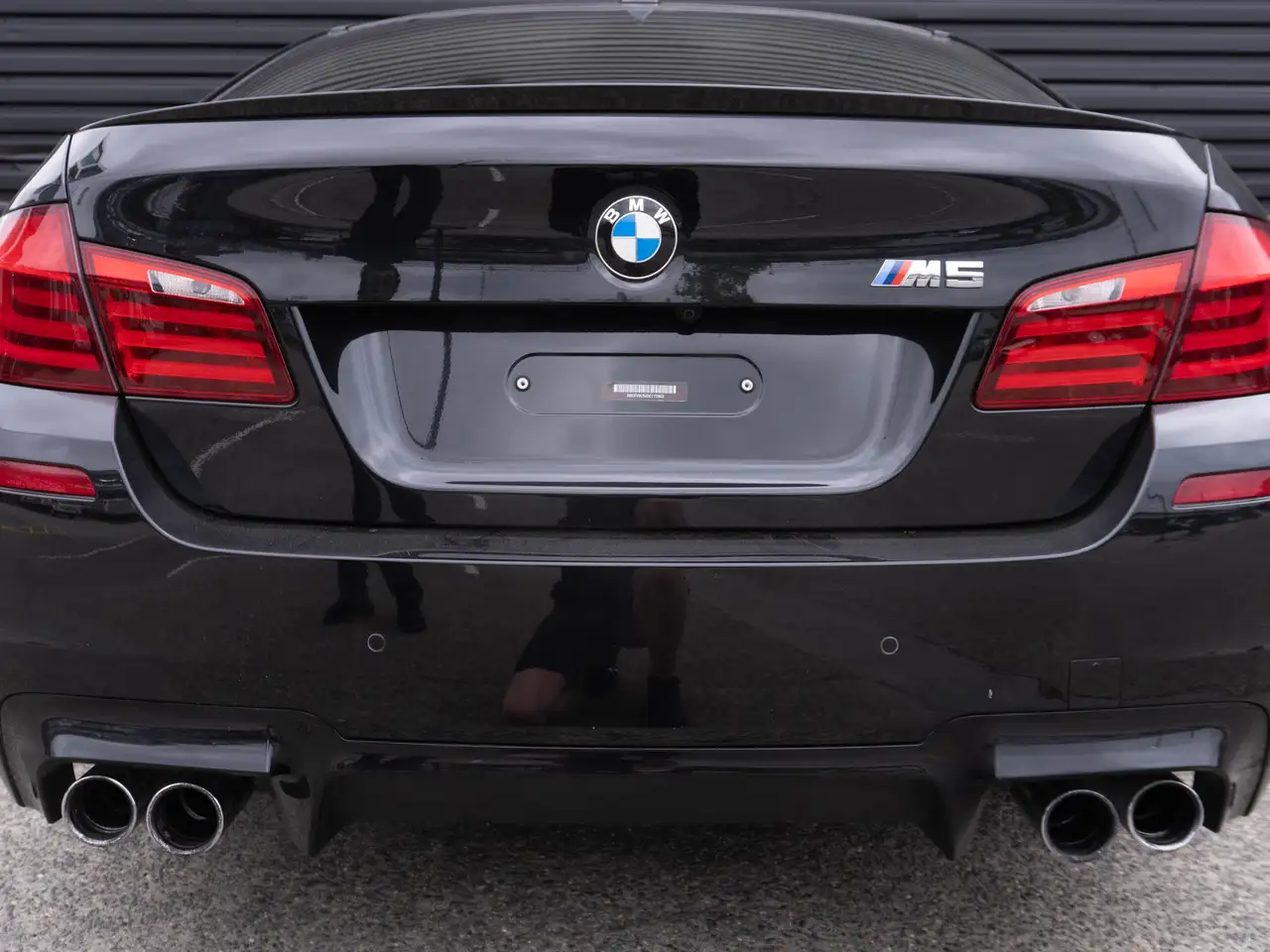 BMW M5 снимка BMW M5