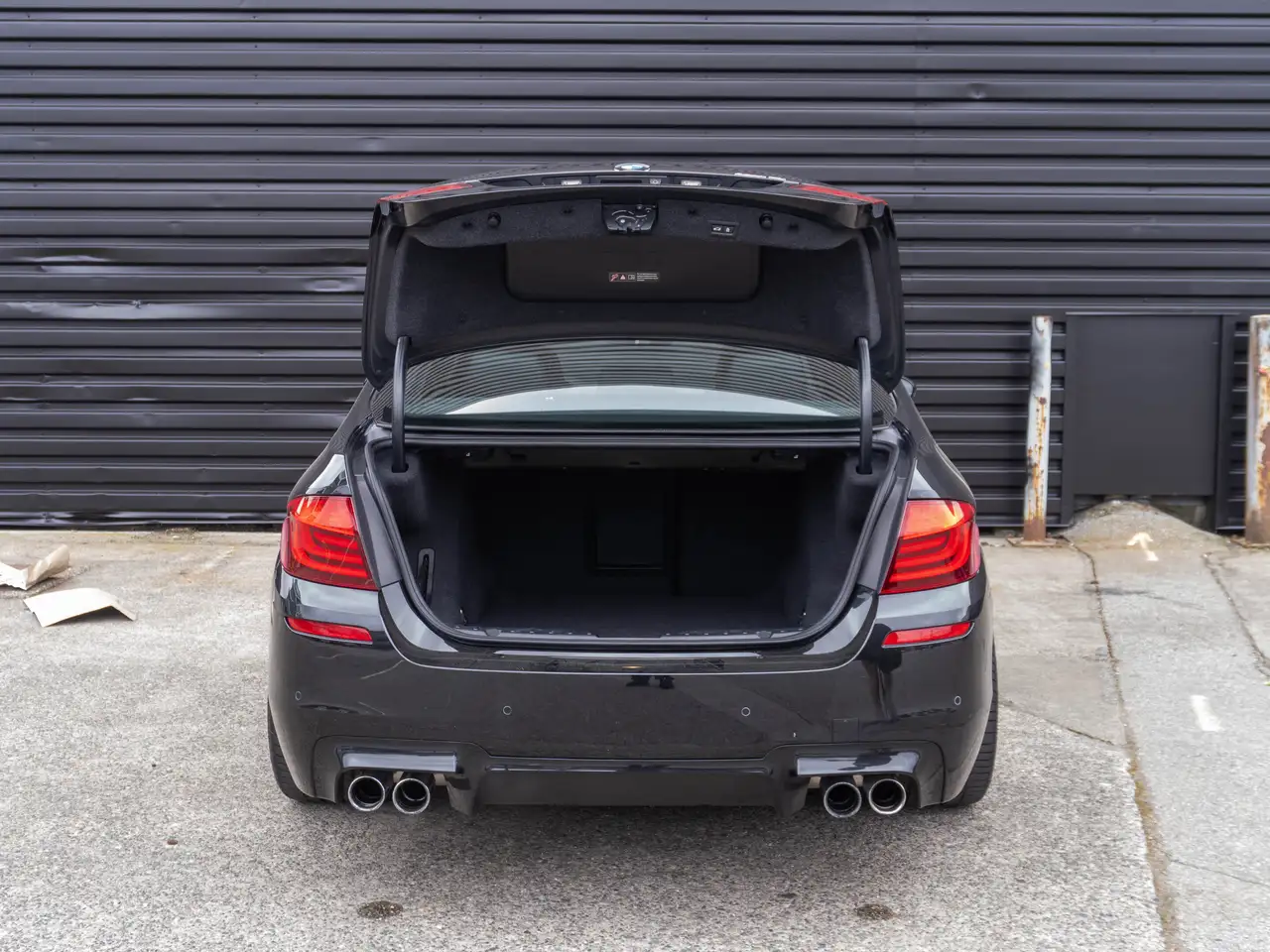 BMW M5 снимка BMW M5