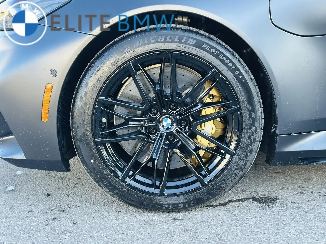 BMW M5 photo BMW M5