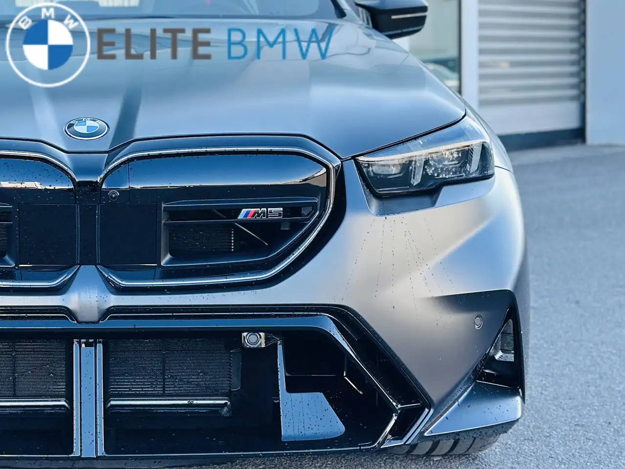 BMW M5 photo BMW M5