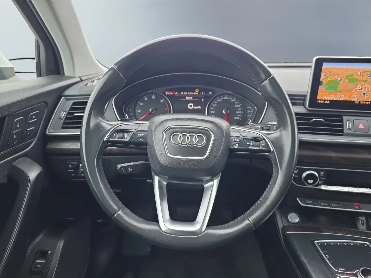 Audi Q5 photo Audi Q5