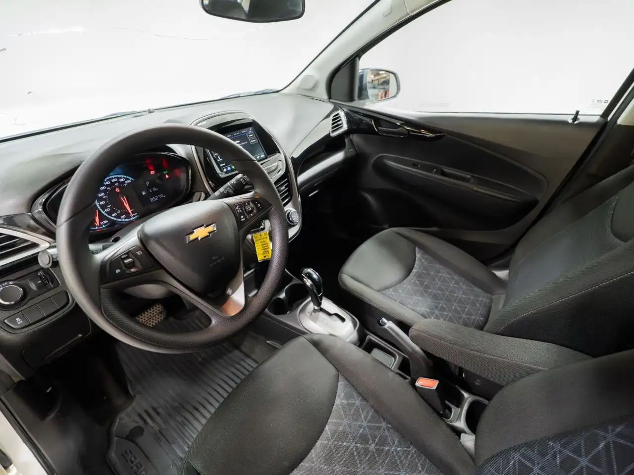 Chevrolet Spark снимка Chevrolet Spark