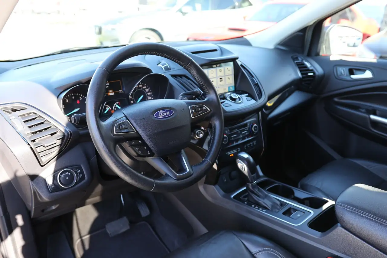 Ford Escape снимка Ford Escape