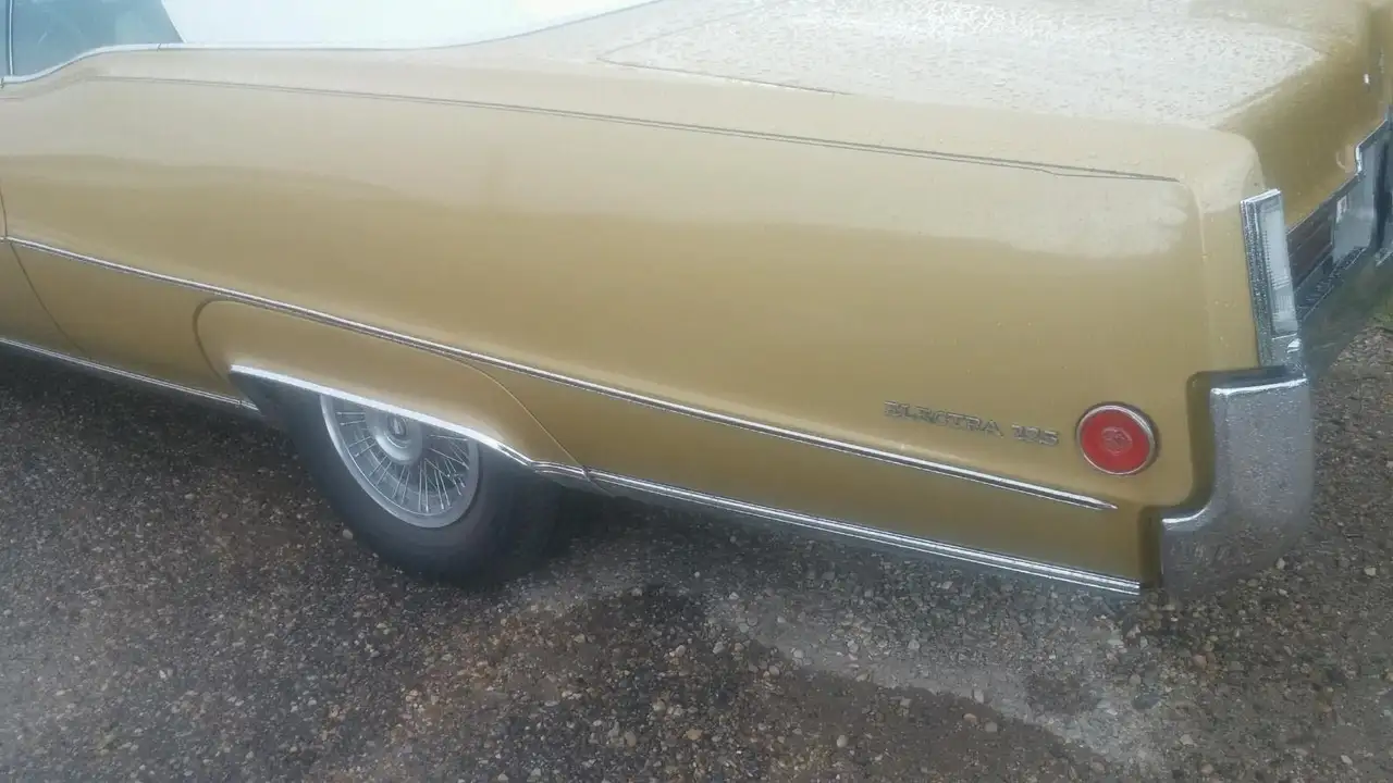 Buick Electra снимка Buick Electra