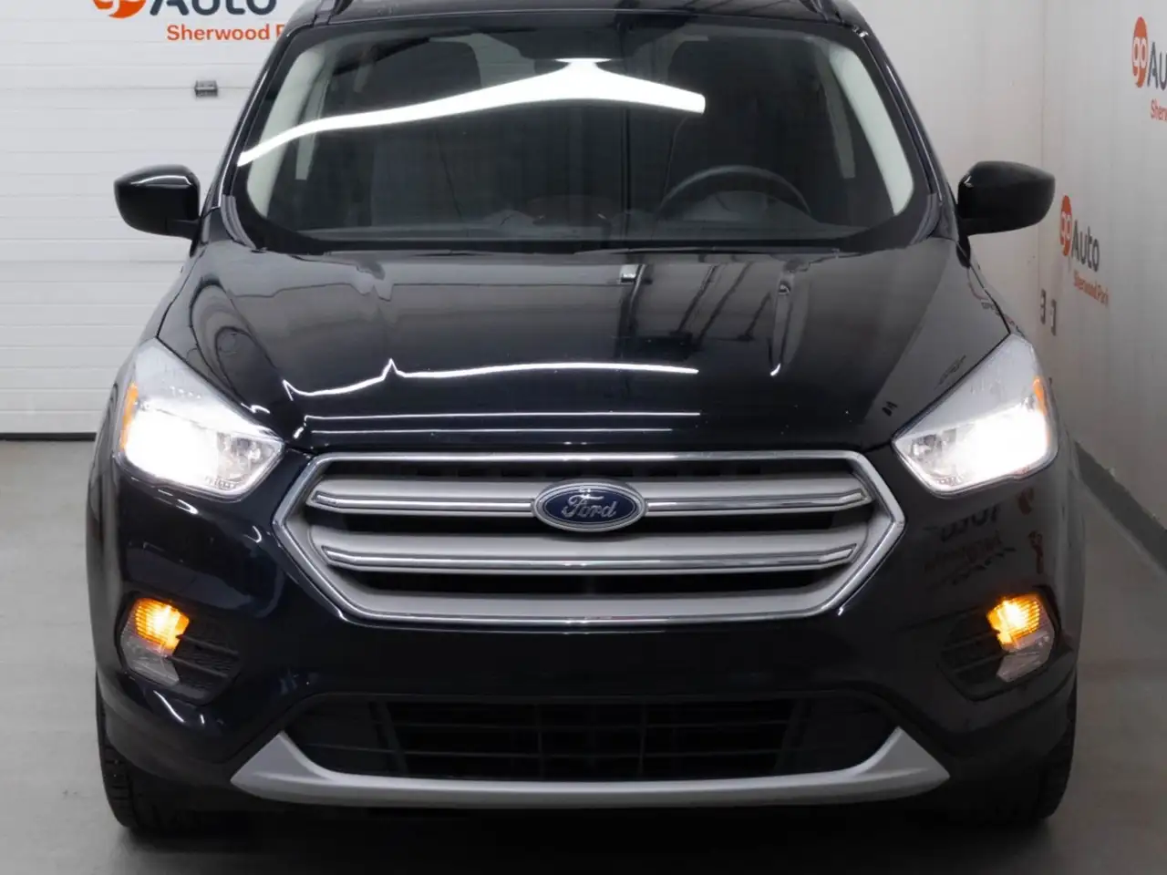 Ford Escape снимка Ford Escape