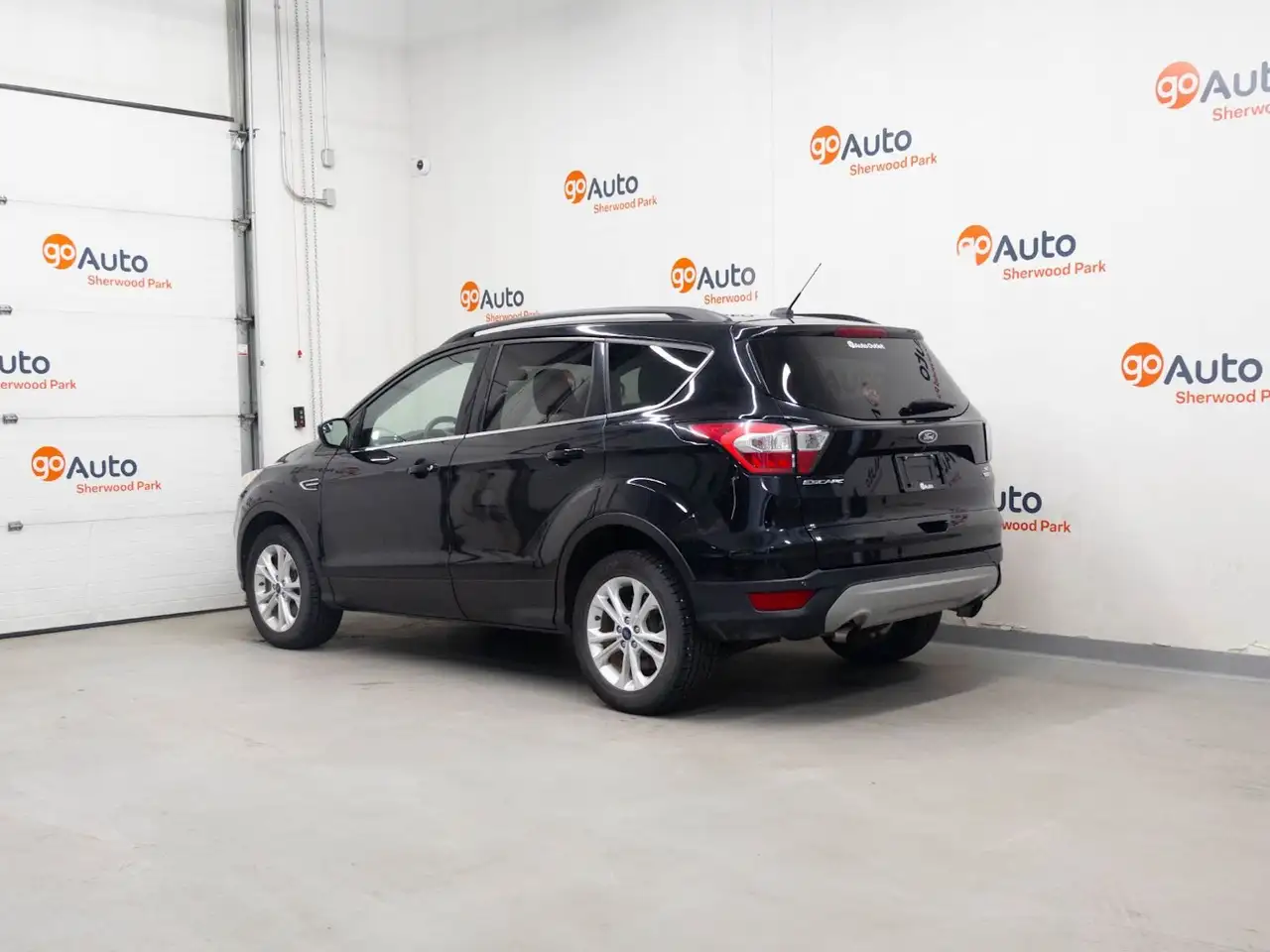Ford Escape снимка Ford Escape
