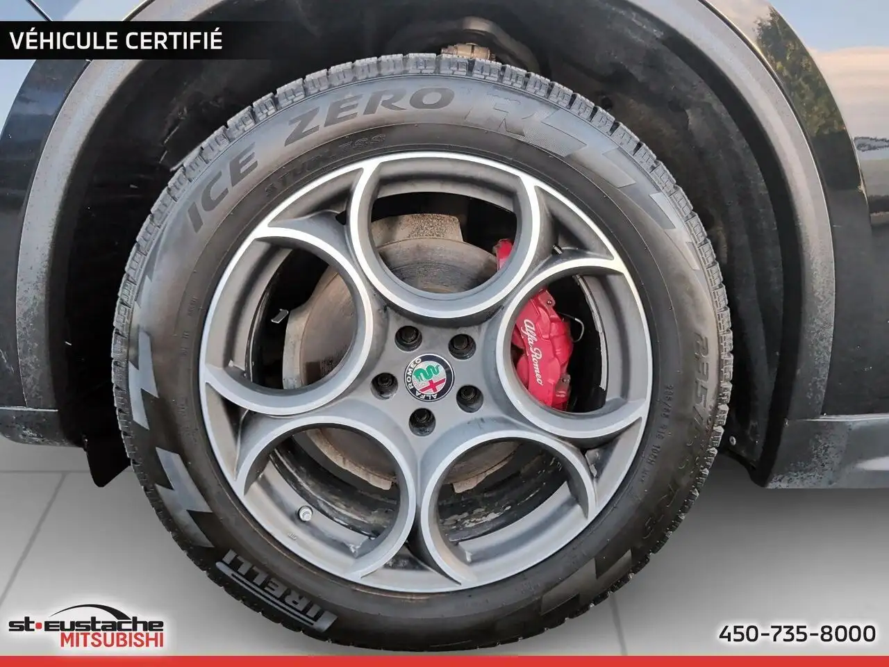 Alfa Romeo Stelvio снимка Alfa Romeo Stelvio
