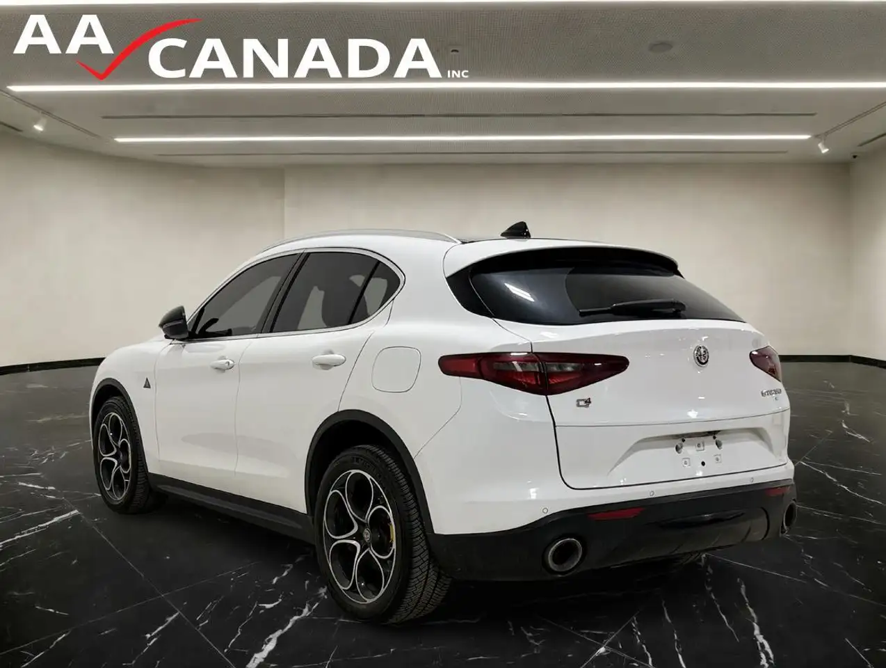 Alfa Romeo Stelvio photo Alfa Romeo Stelvio