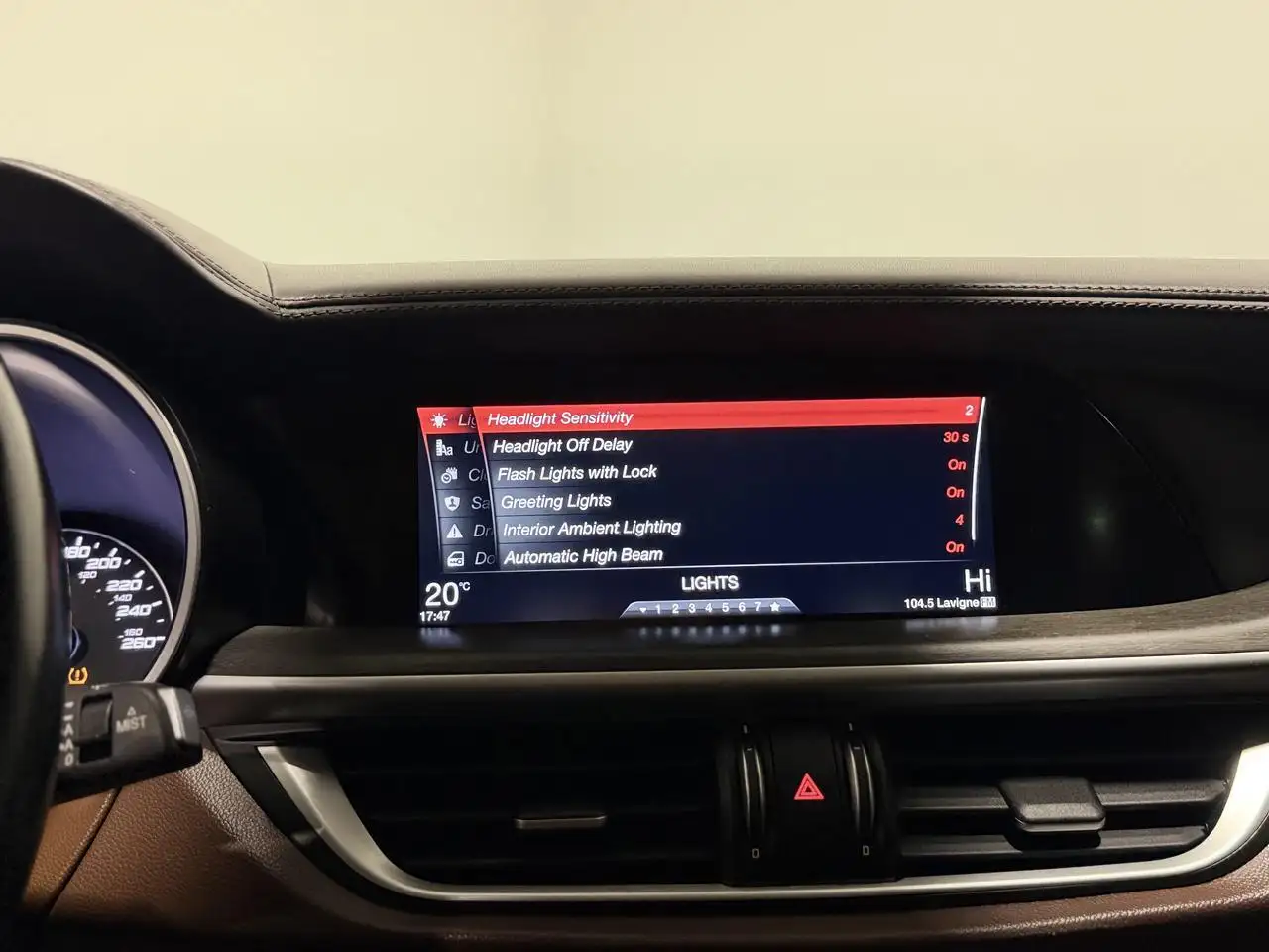 Alfa Romeo Stelvio photo Alfa Romeo Stelvio