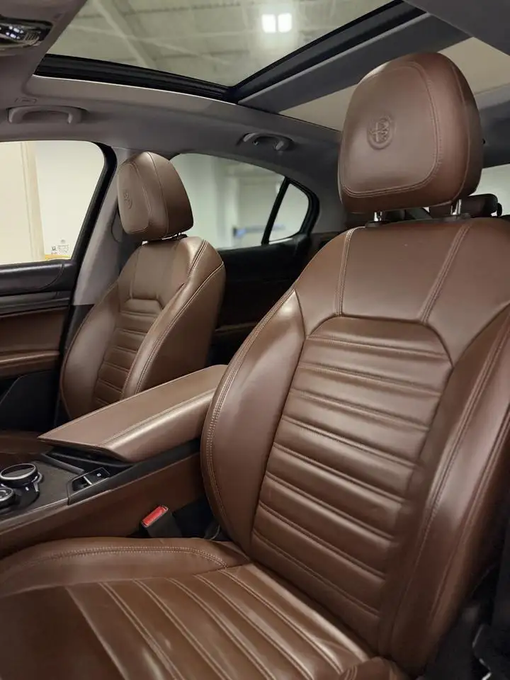 Alfa Romeo Stelvio photo Alfa Romeo Stelvio