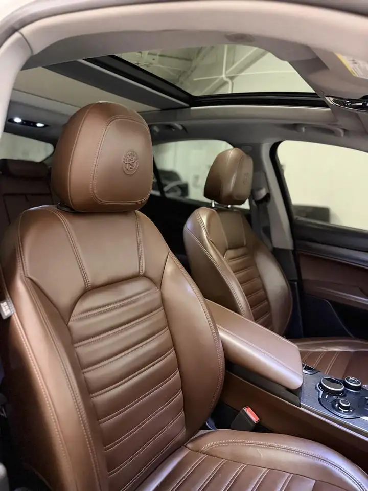 Alfa Romeo Stelvio photo Alfa Romeo Stelvio