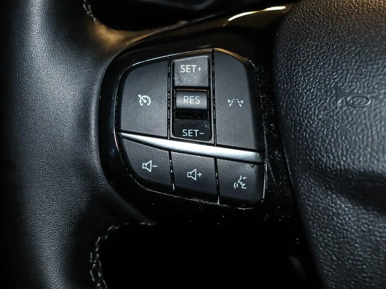 Ford Escape снимка Ford Escape