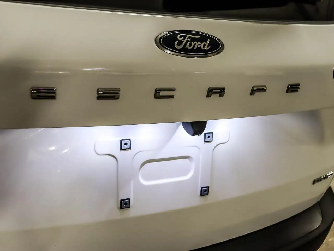 Ford Escape снимка Ford Escape