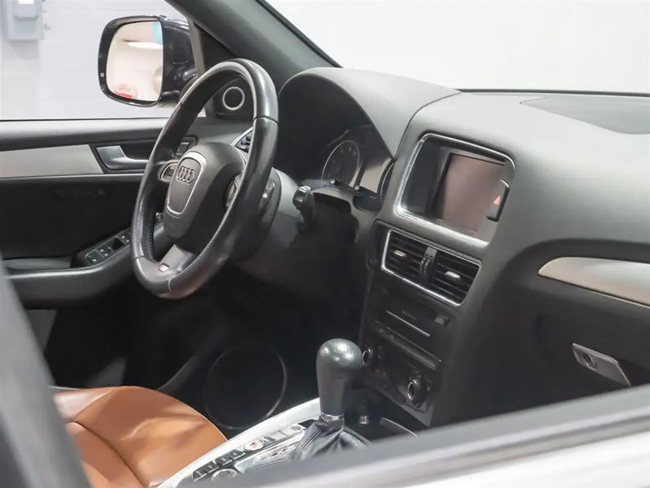 Audi Q5 снимка Audi Q5