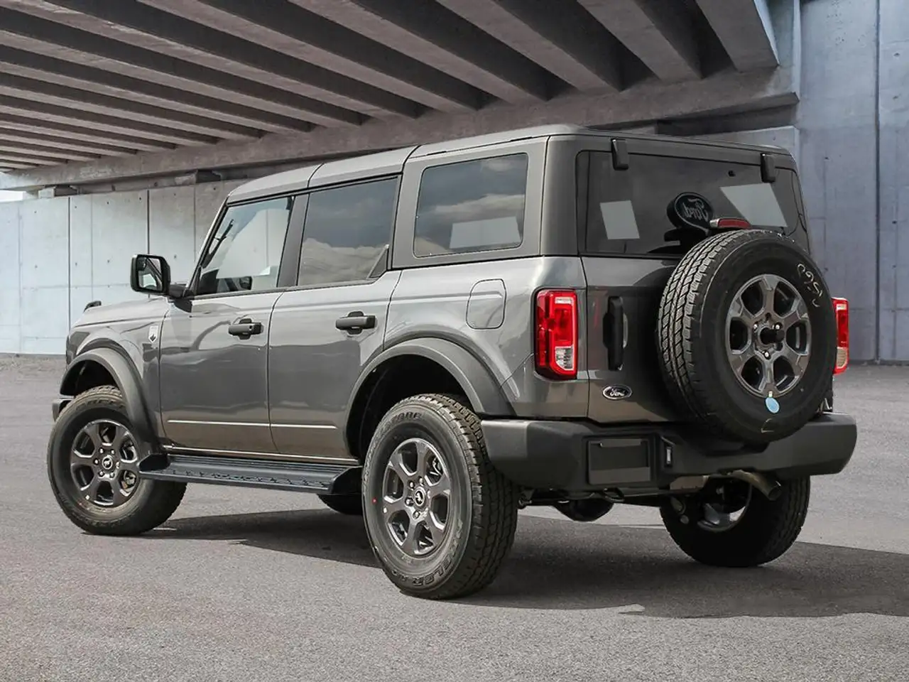 Ford Bronco снимка Ford Bronco