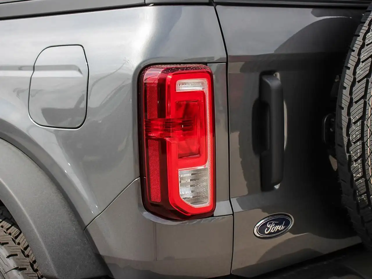 Ford Bronco снимка Ford Bronco