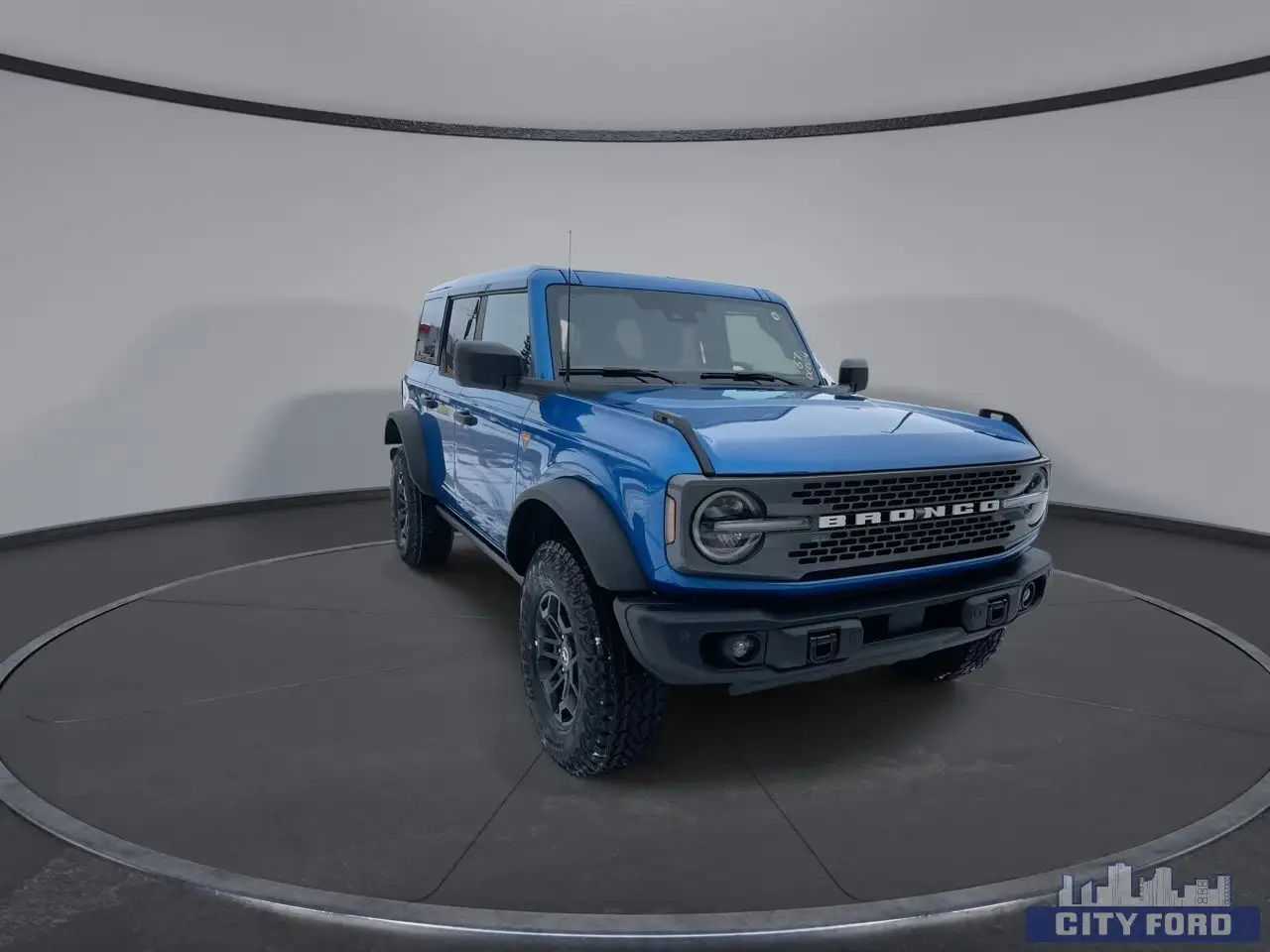 Ford Bronco photo Ford Bronco
