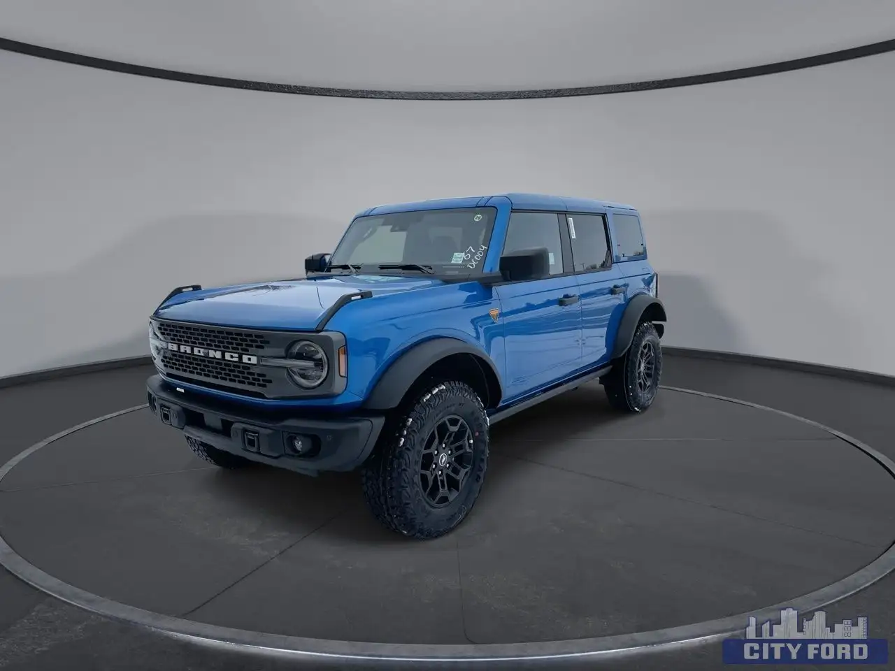 Ford Bronco photo Ford Bronco