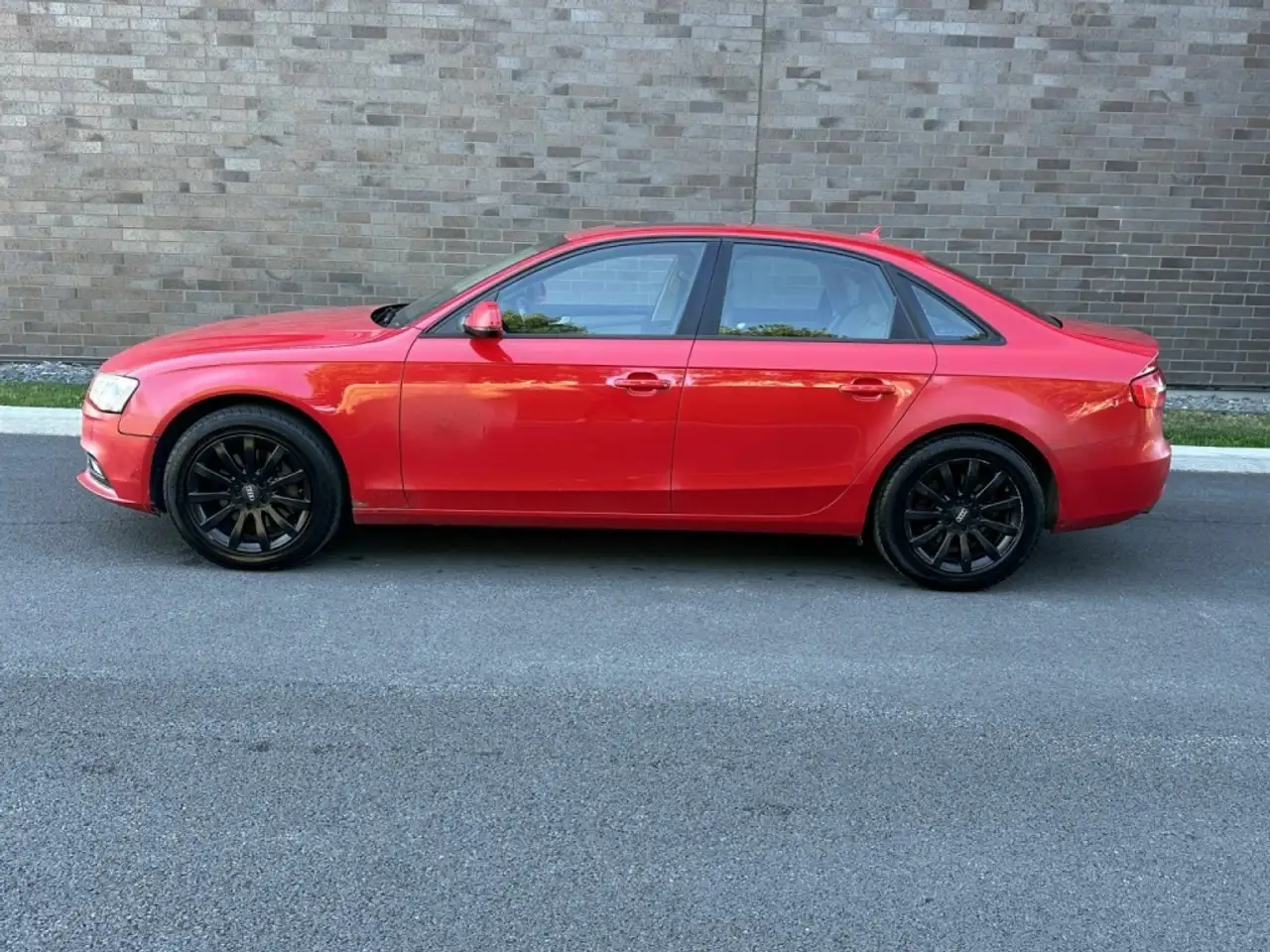 Audi A4 photo Audi A4