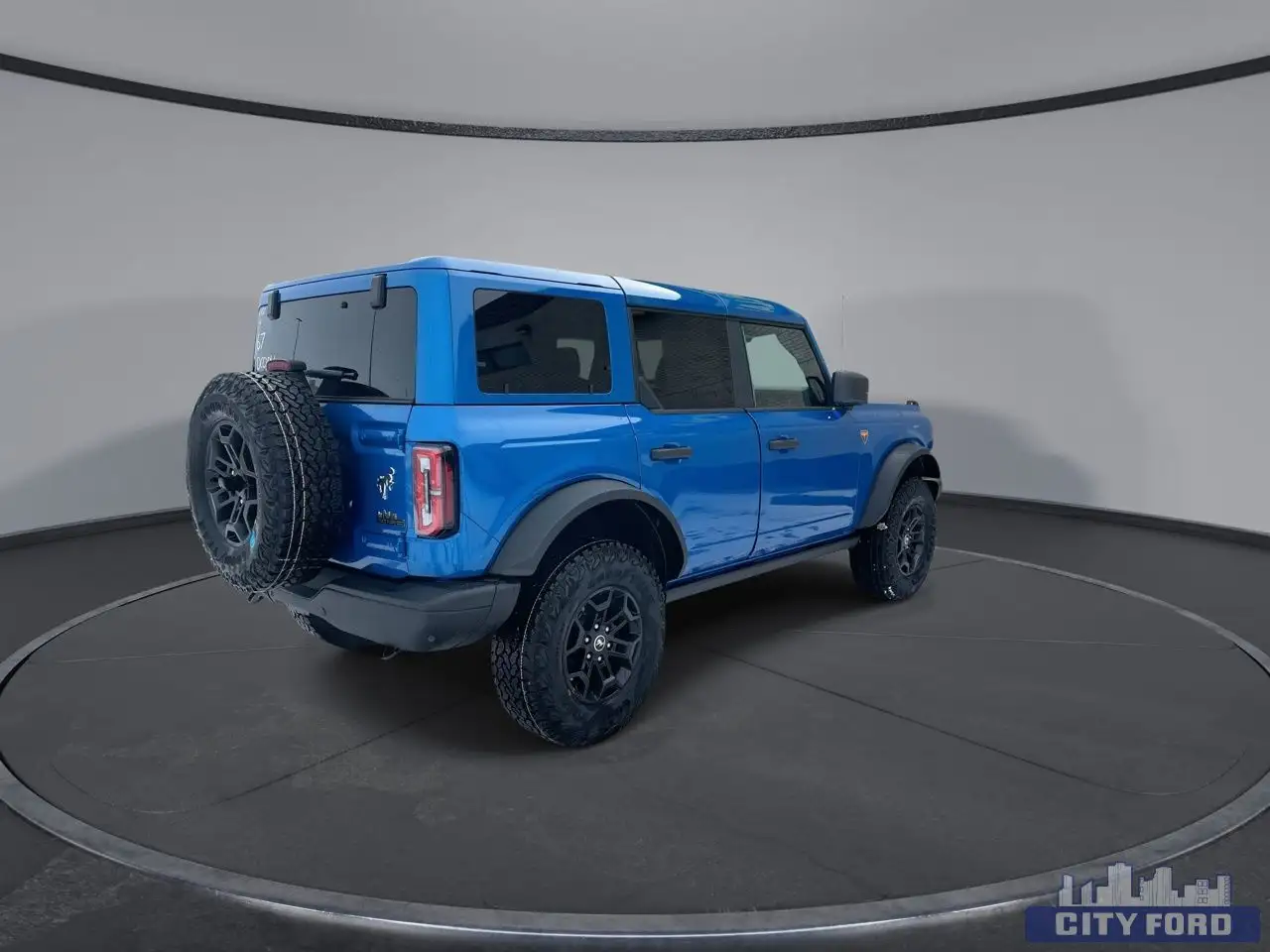 Ford Bronco photo Ford Bronco
