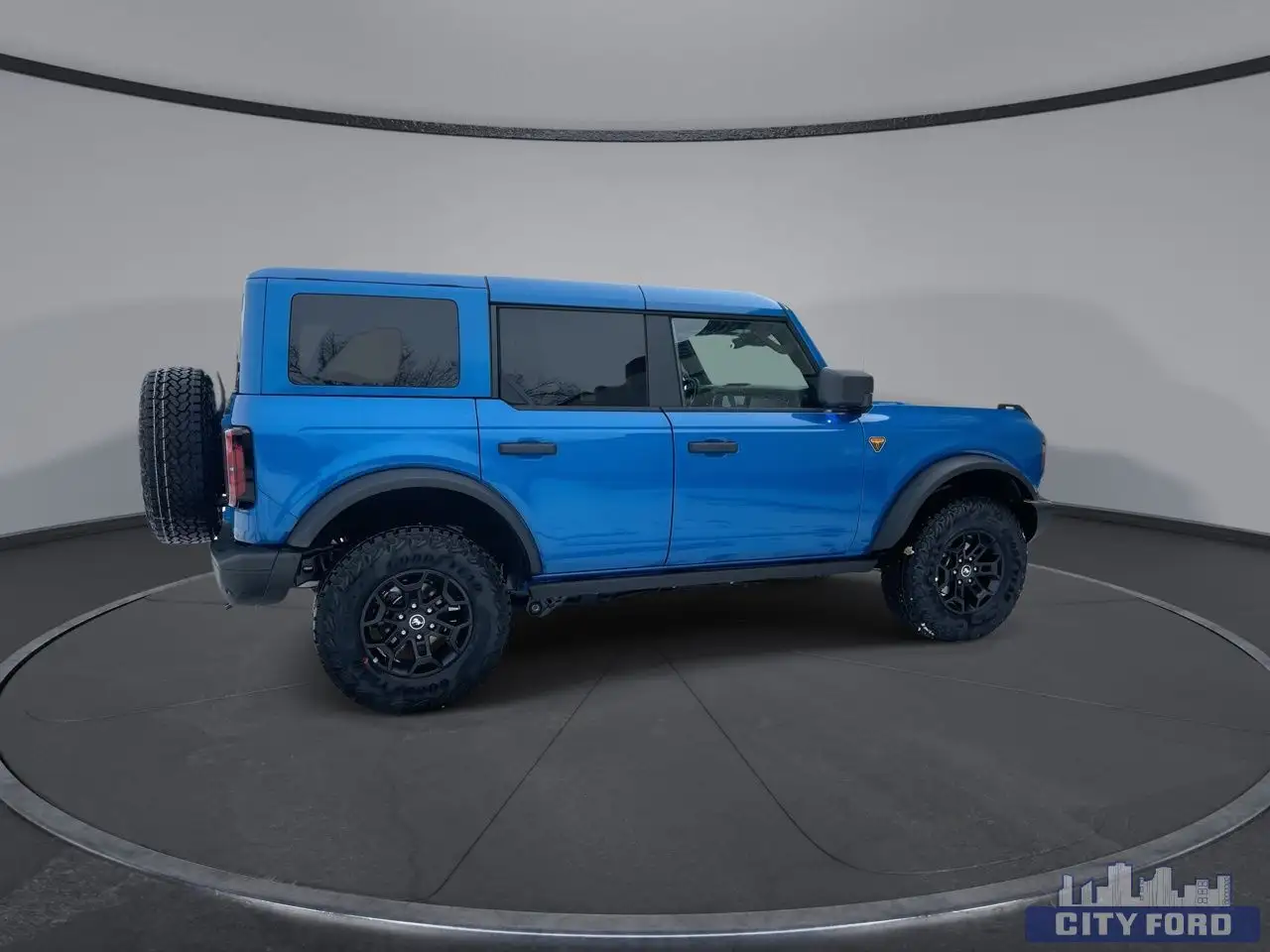 Ford Bronco photo Ford Bronco