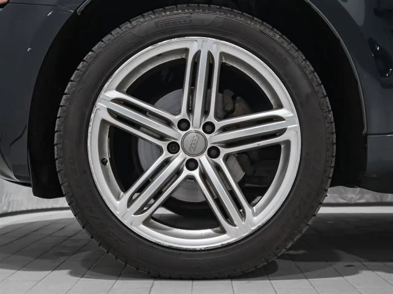 Audi Q5 снимка Audi Q5