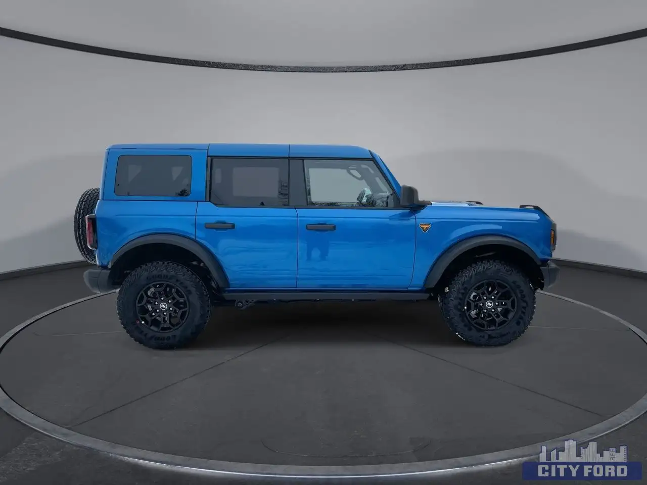 Ford Bronco photo Ford Bronco