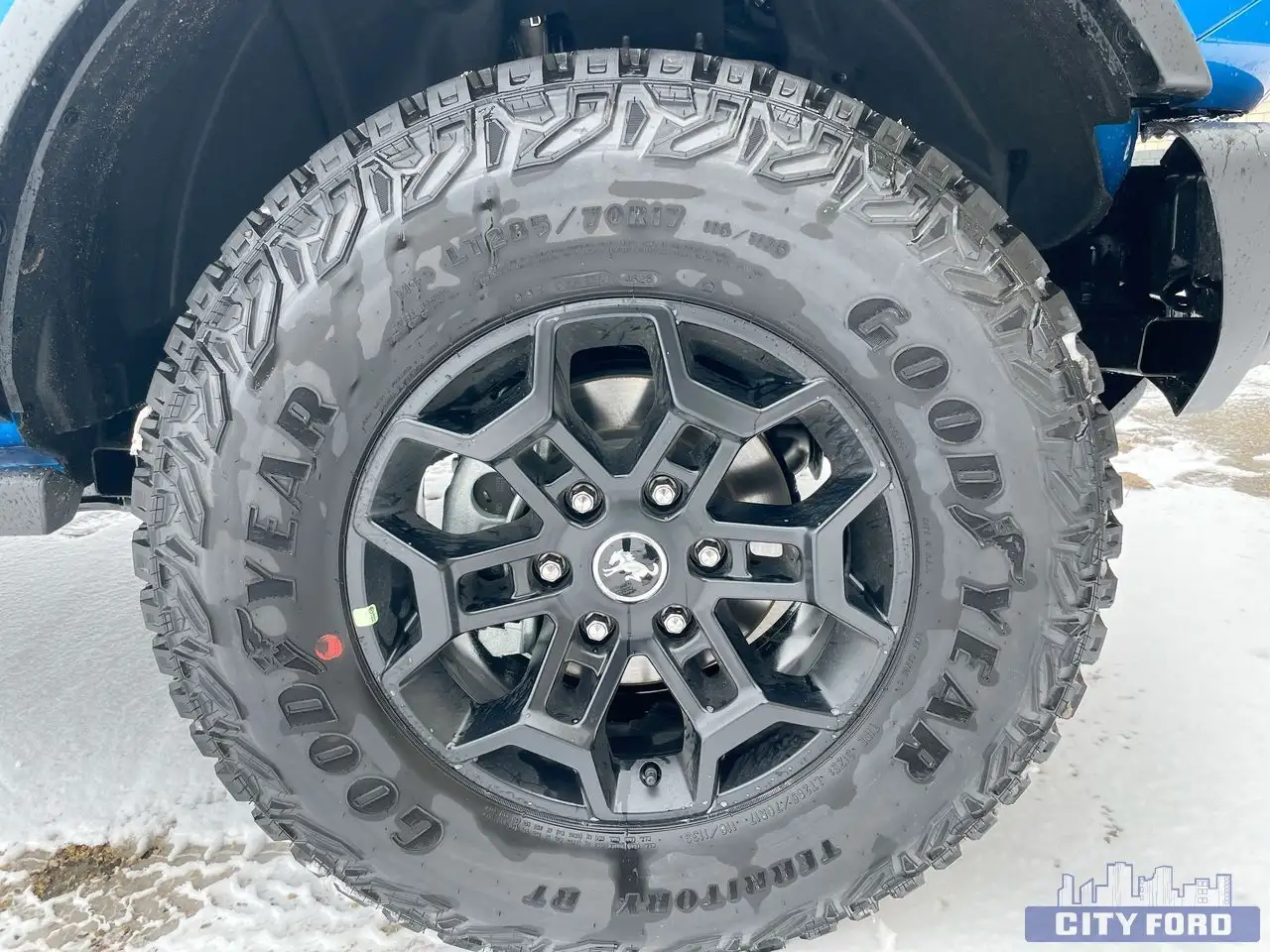 Ford Bronco photo Ford Bronco