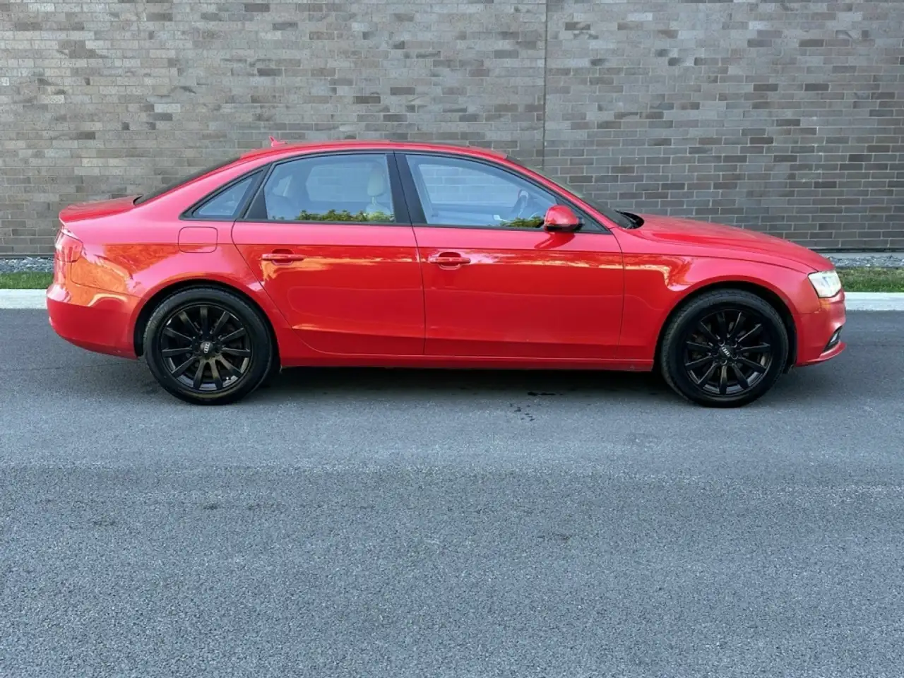 Audi A4 photo Audi A4