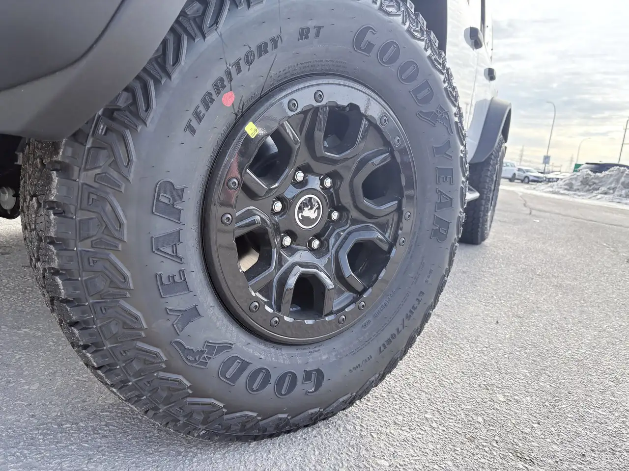 Ford Bronco photo Ford Bronco