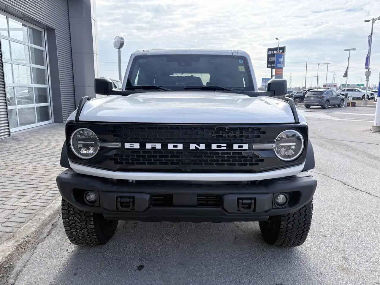 Ford Bronco photo Ford Bronco