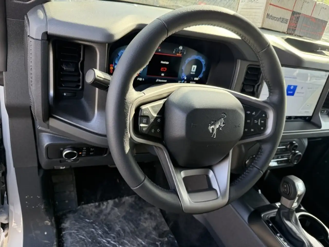 Ford Bronco снимка Ford Bronco