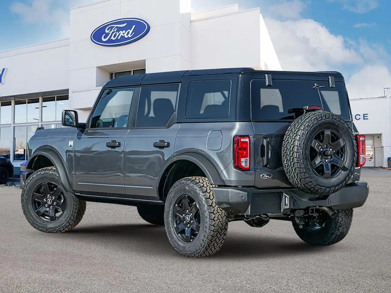 Ford Bronco снимка Ford Bronco