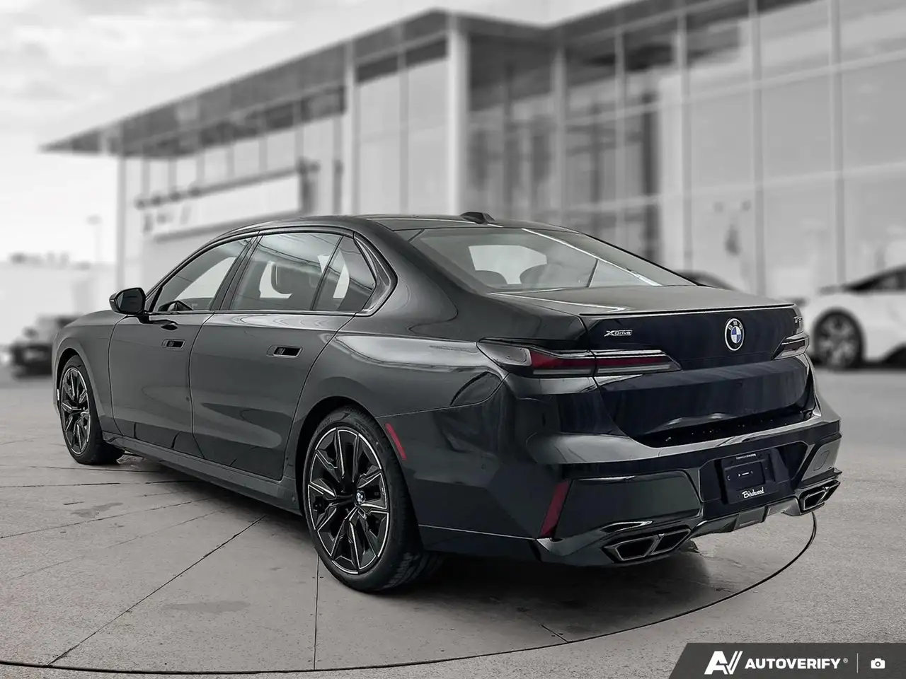 BMW 7 Series photo BMW 7 Series