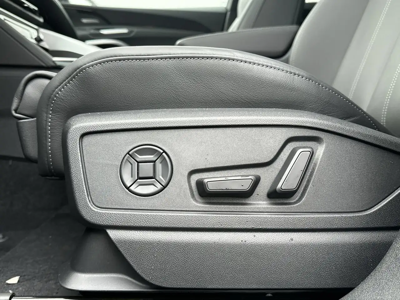 Audi Q5 photo Audi Q5