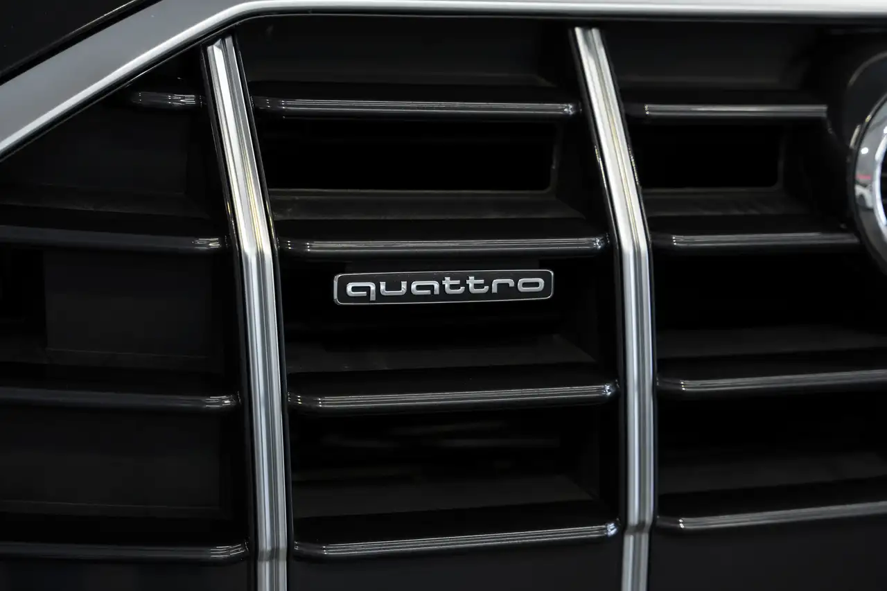 Audi Q5 снимка Audi Q5