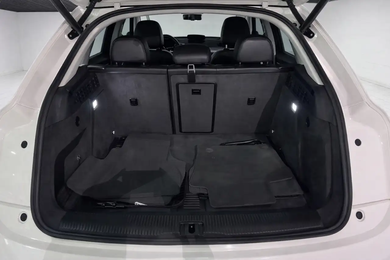 Audi Q3 photo Audi Q3