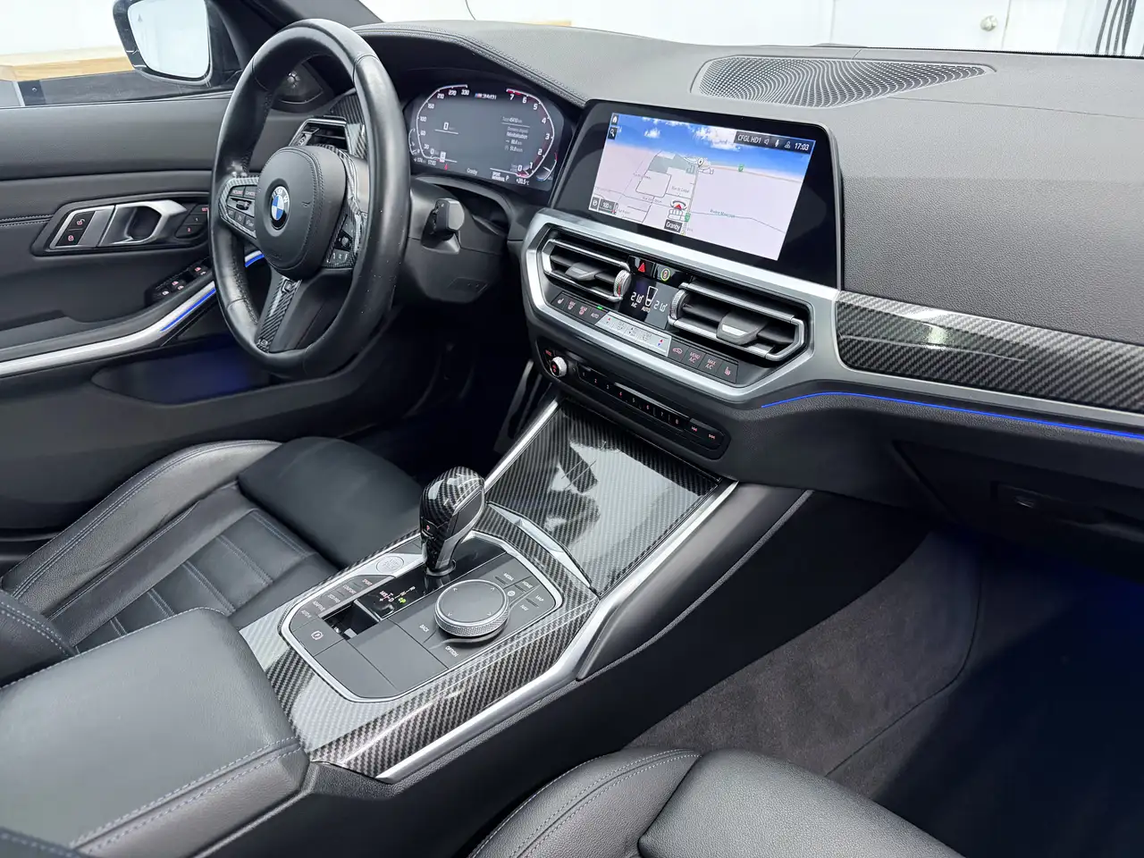 BMW 3 Series photo BMW 3 Series
