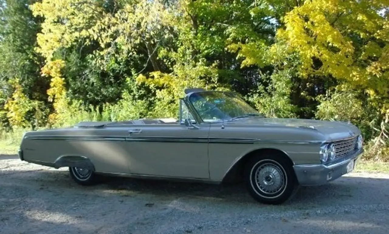 Ford Galaxy photo Ford Galaxy