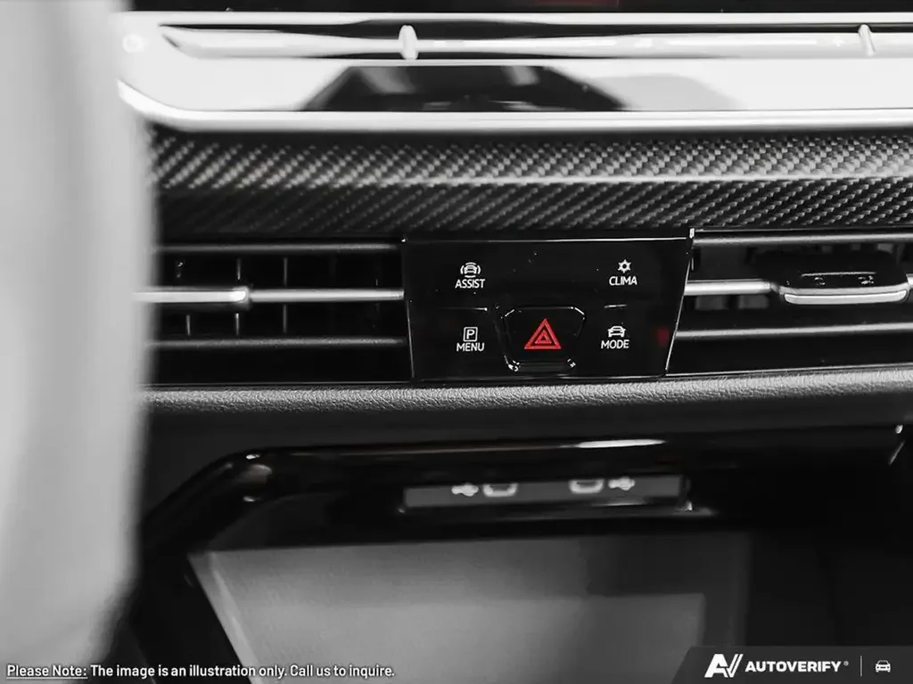Volkswagen Golf R снимка Volkswagen Golf R
