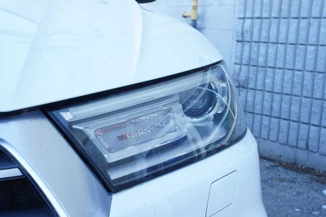 Audi Q5 снимка Audi Q5