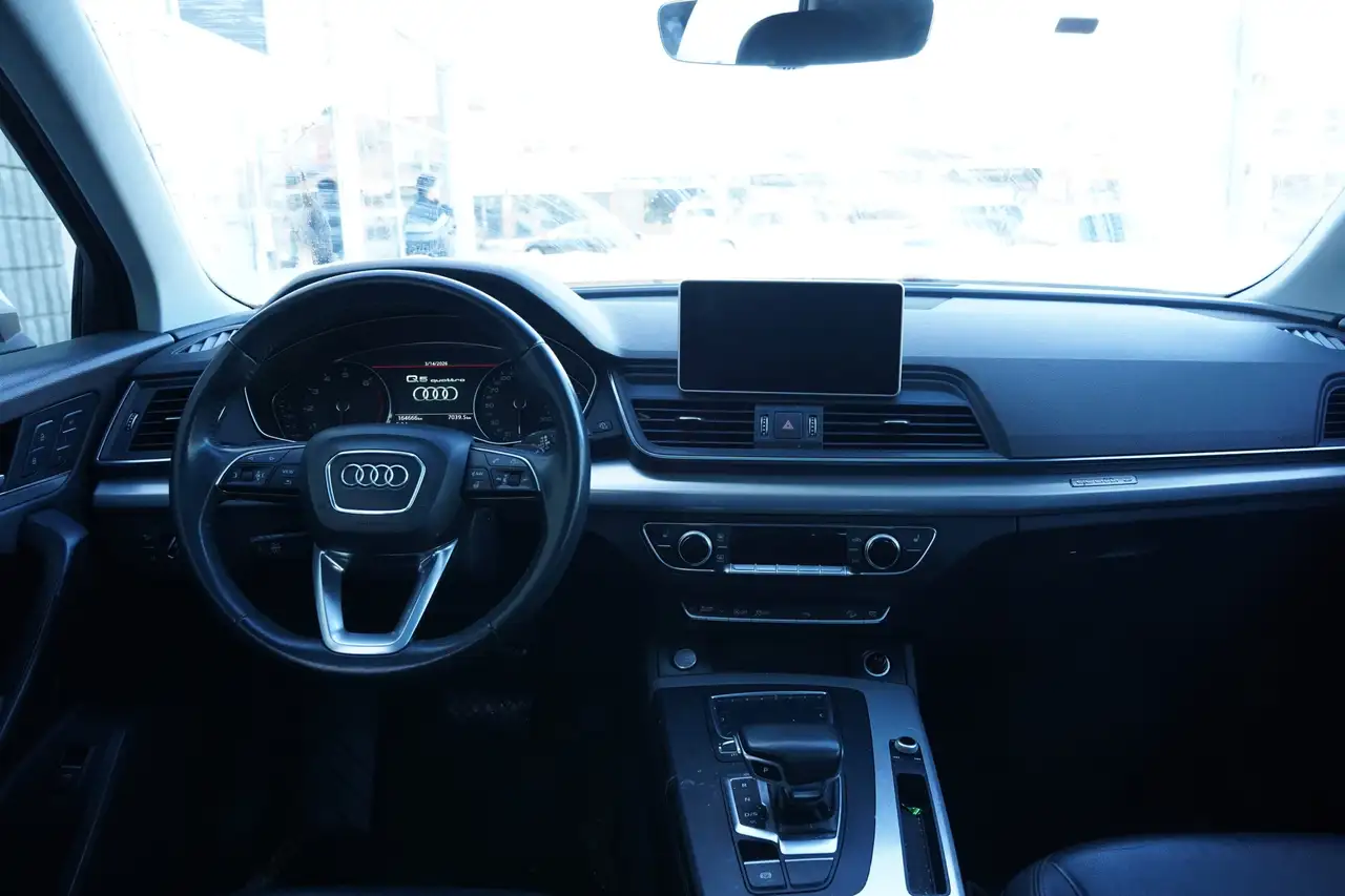 Audi Q5 снимка Audi Q5