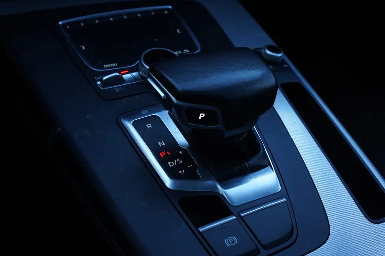 Audi Q5 снимка Audi Q5