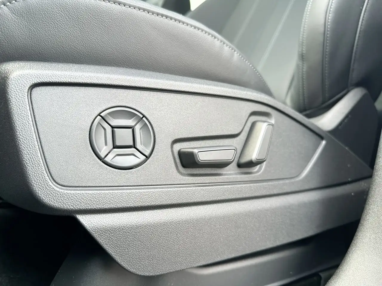 Audi Q5 снимка Audi Q5