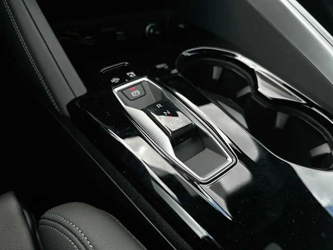 Audi Q5 снимка Audi Q5