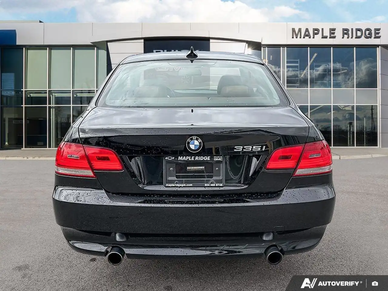 BMW 3 Series снимка BMW 3 Series